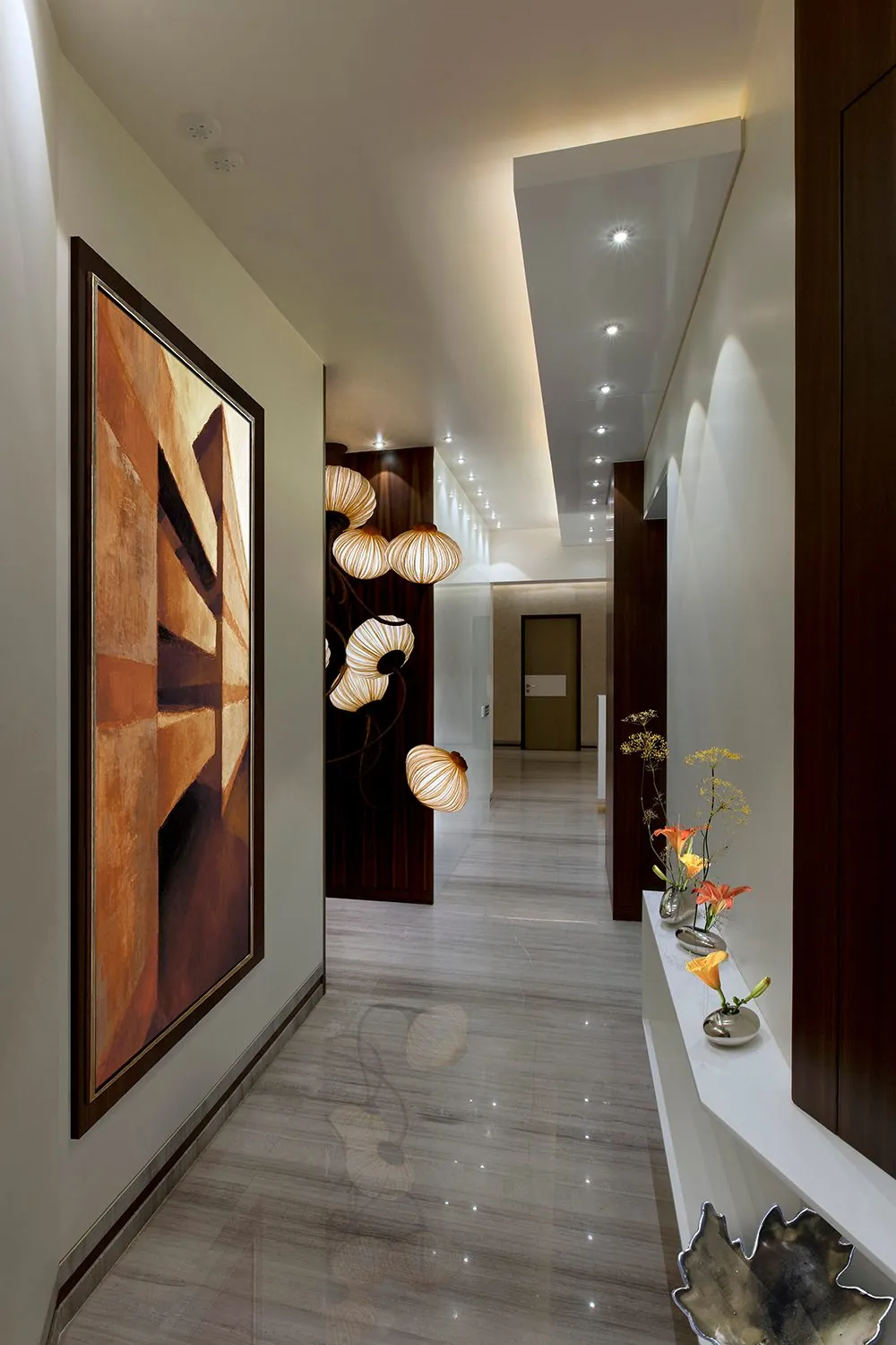 Apartment by the Bay: Entrance gallery