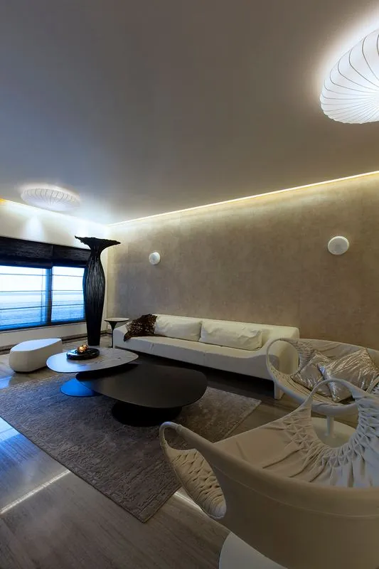 Apartment by the Bay, Mumbai