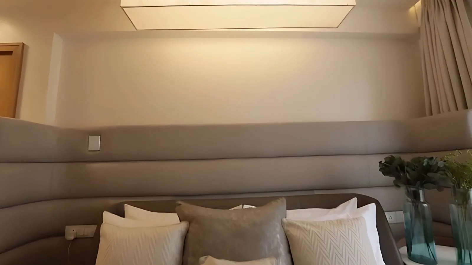 50th Cross Road: Master bedroom