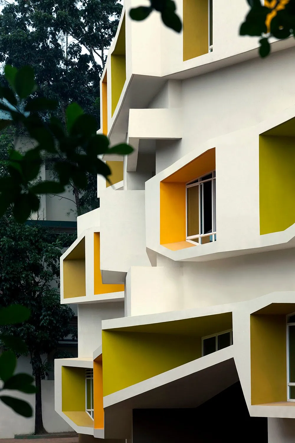 Stacked Tectonics: A window, a shape and a color for every class