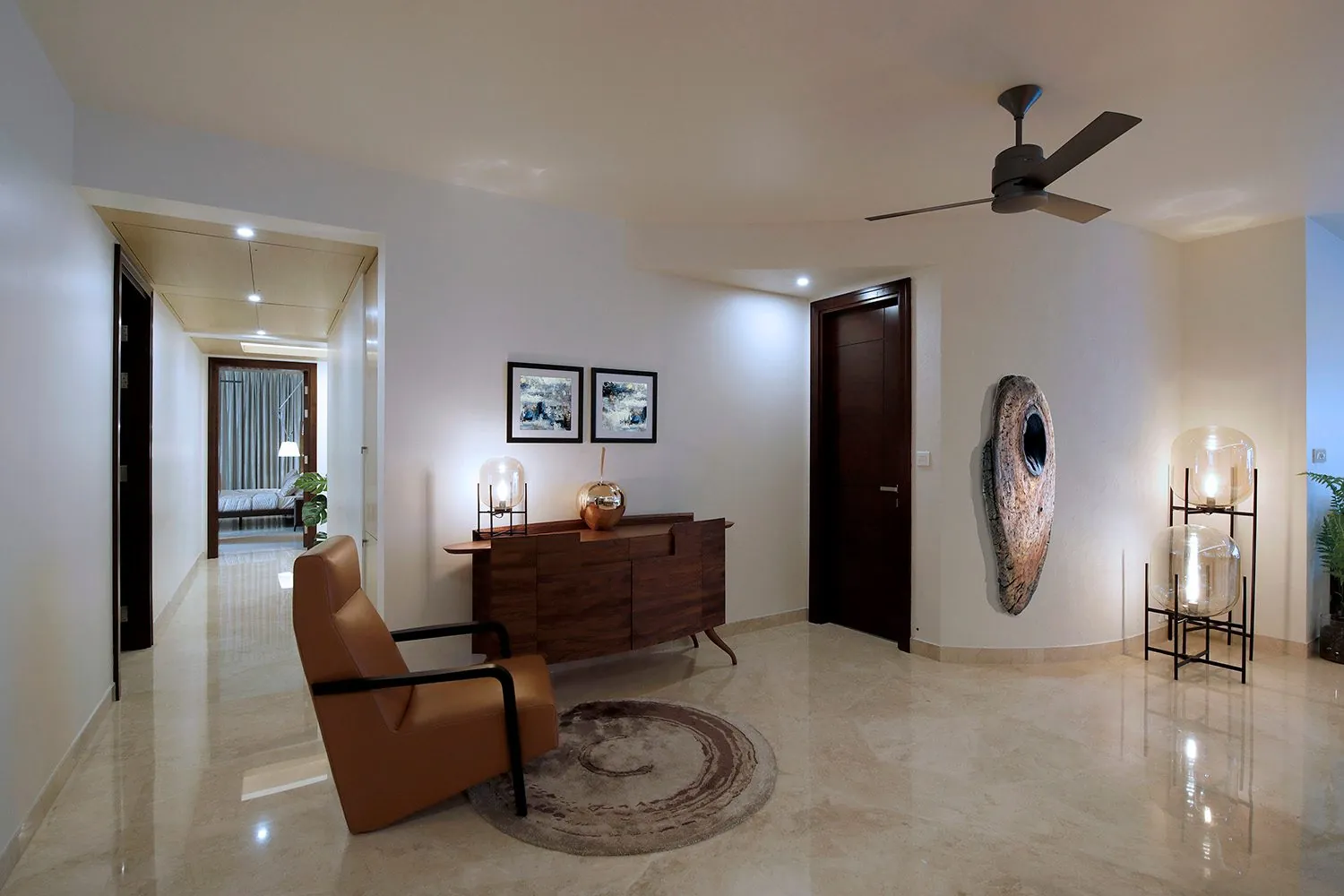 The Legend: Lounge