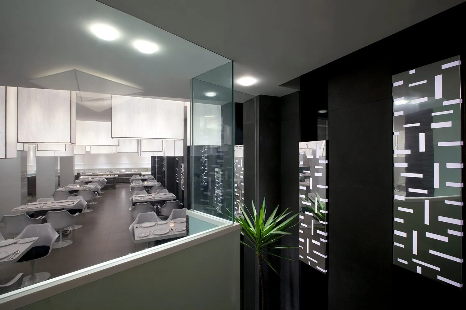 Inverted Topography: Dining hall and glazed partition