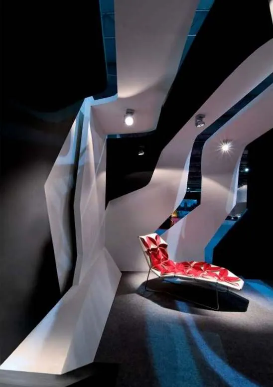 Prototype N[ON]: The folded interior and a Moroso chaise