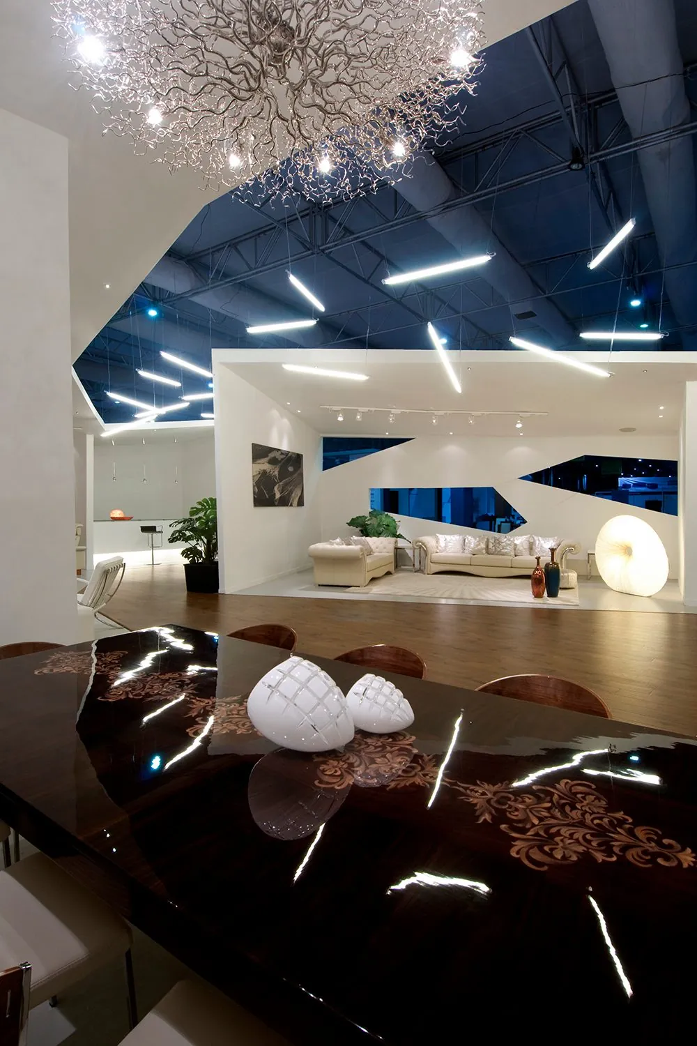 Wedge-1: Showroom