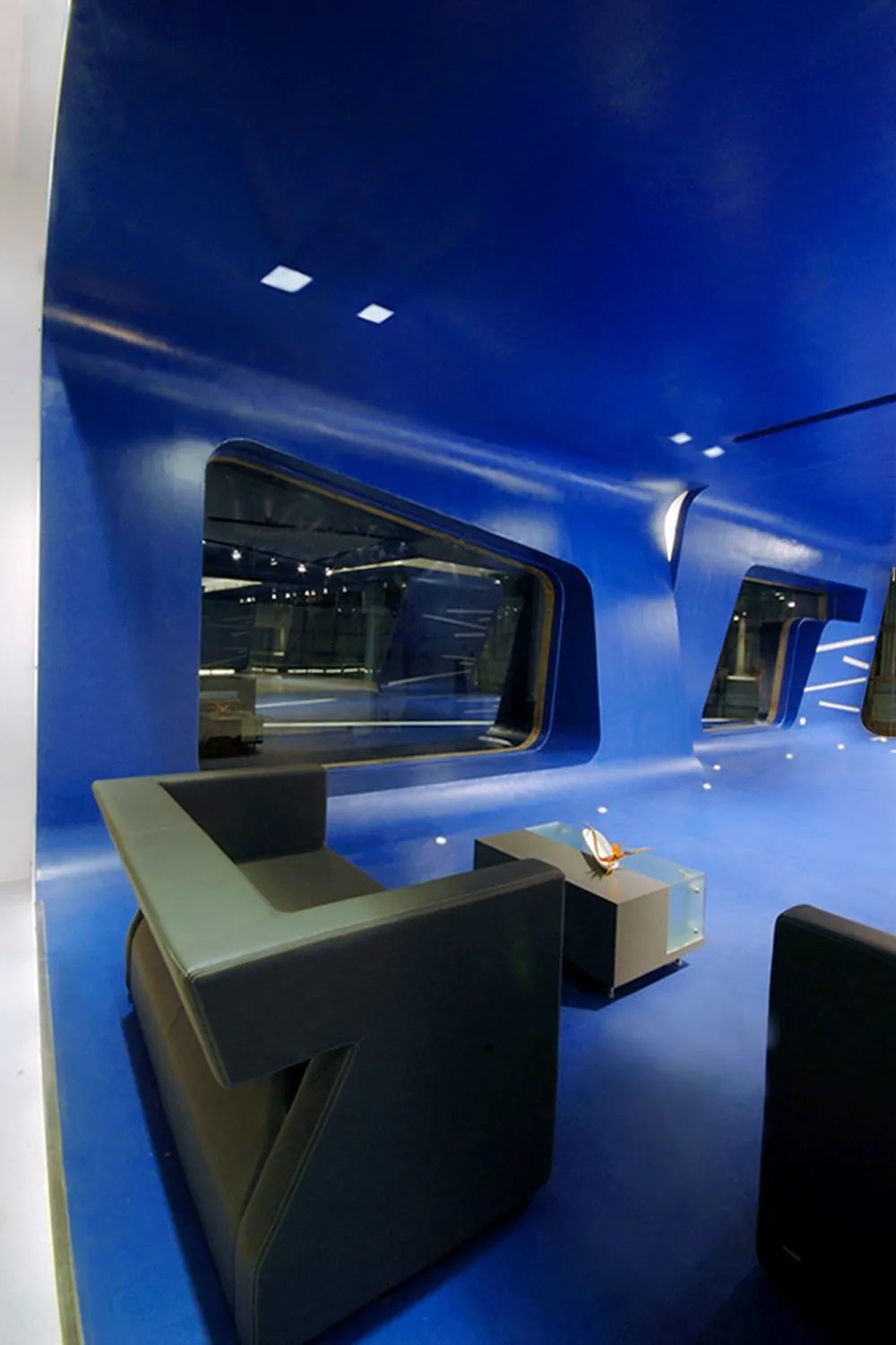 Wrap-4: Lounge